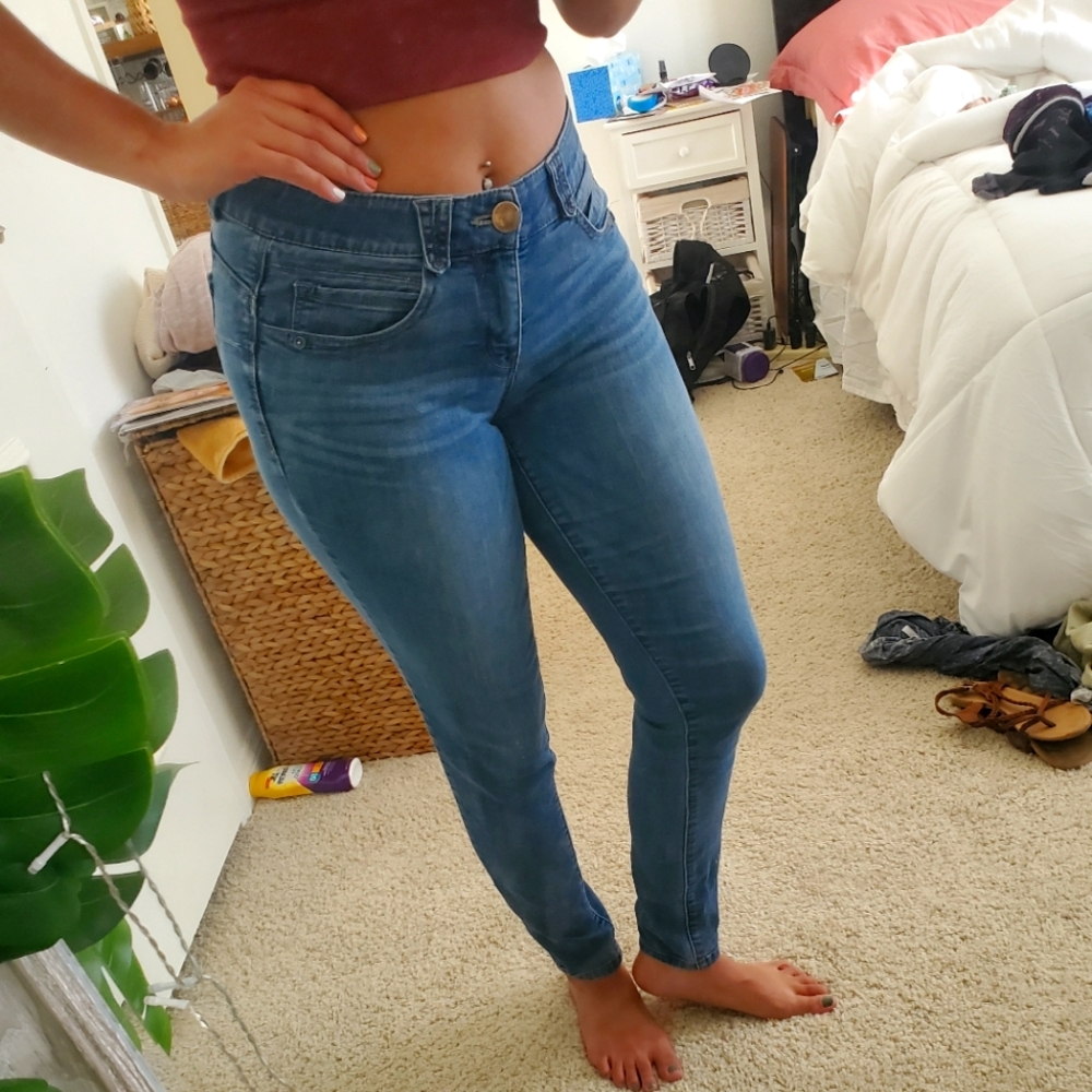 Democracy Mid-Rise Jeans